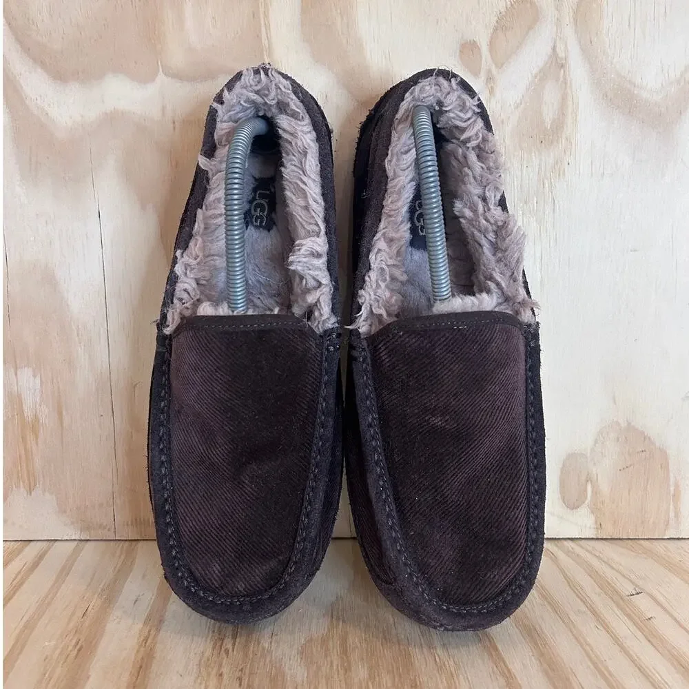 UGG - Ascot Cordury II - Slippers Moccasin - Brown - Men's - 11 - S/N 1125932